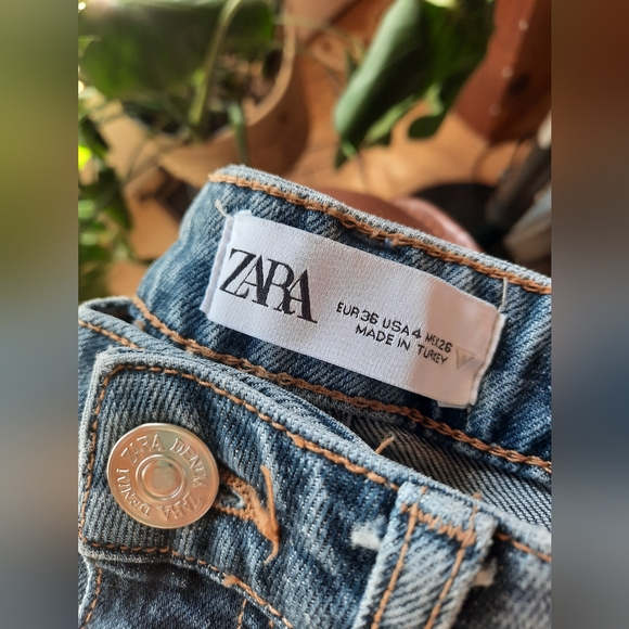 Zara mom jeans - Picture 1 of 6